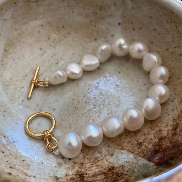 etcetera.baazaar Jewelry - Host Pick 🆕Freshwater Pearl Baroque Bracelet🆕